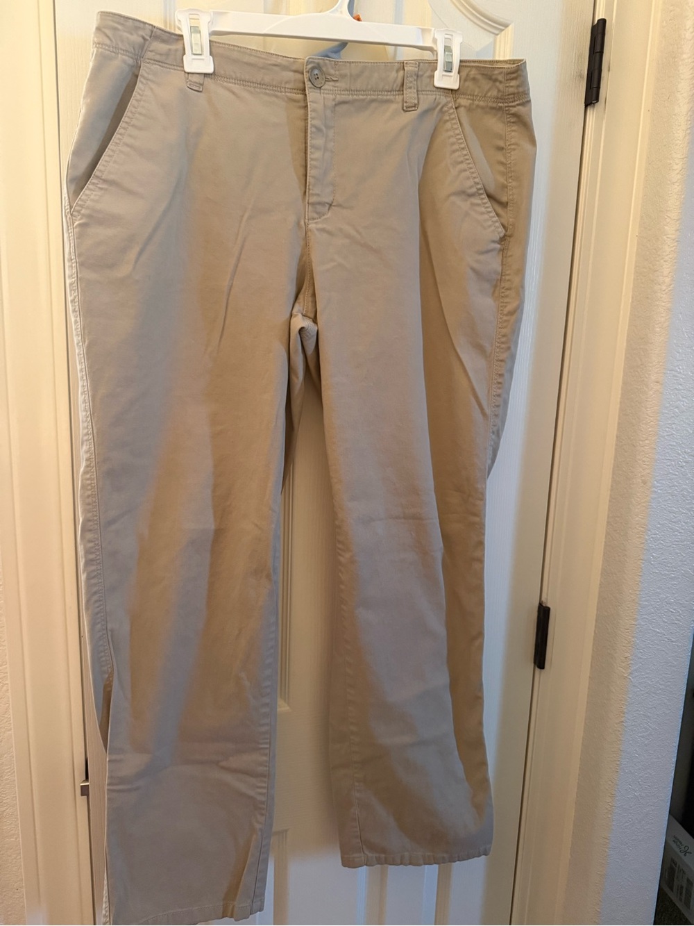 Bandolino Khaki Straight Leg Women's Pants